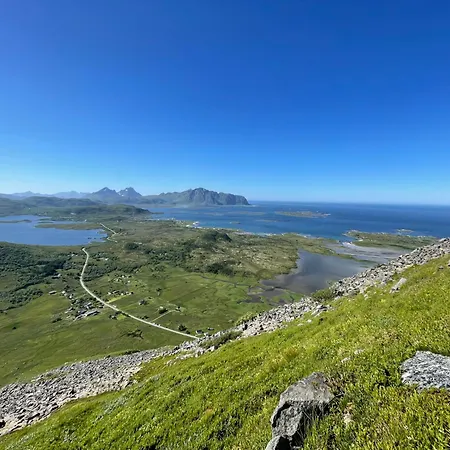 Koselig Hjem Pa Yttersiden Av Lofoten