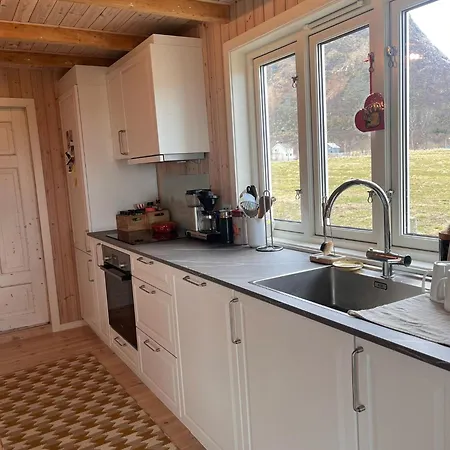 度假居 Koselig Hjem Pa Yttersiden Av Lofoten